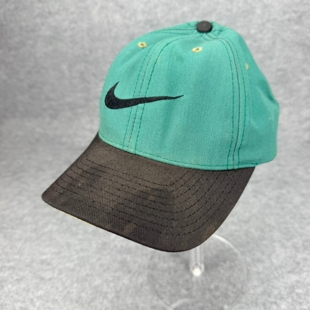 Vintage Nike Golf Hat Green Black Swoosh Fitted Cap Made in USA 7 1/8 Wool Blend